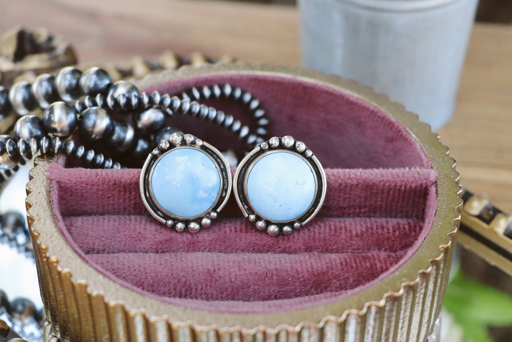 GH Statement Studs